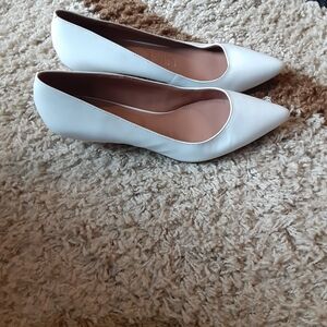 Calvin Klein Leather White Women's Kitten High Heel Shoe Size 9M Office